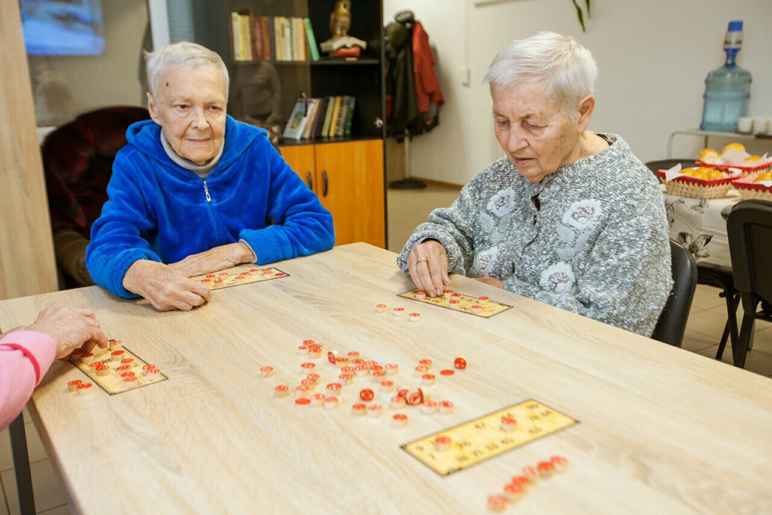 Игры и конкурсы для пожилых. Рукоделие для пожилых. Организация досуга для пожилых. Организация досуга пенсионеров. Занятия для пожилых с деменцией.