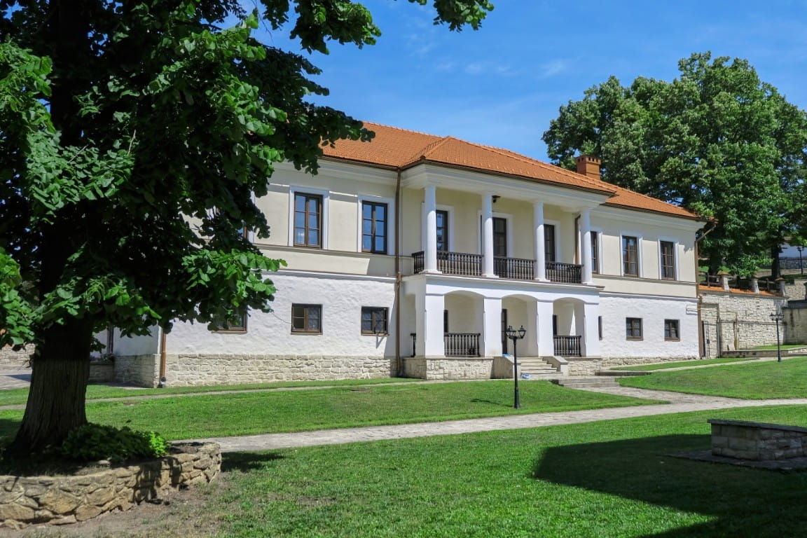 Courtyard monastery park